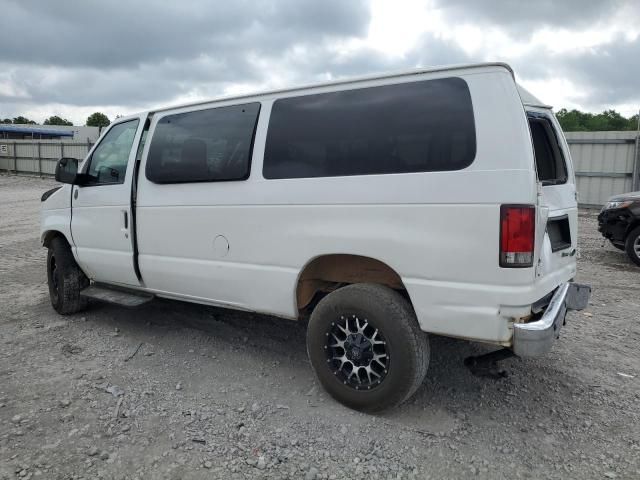 2013 Ford Econoline E350 Super Duty Wagon