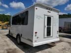 2016 Ford Econoline E450 Super Duty Cutaway Van