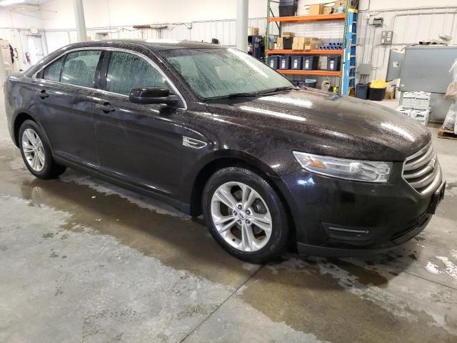 2014 Ford Taurus SEL