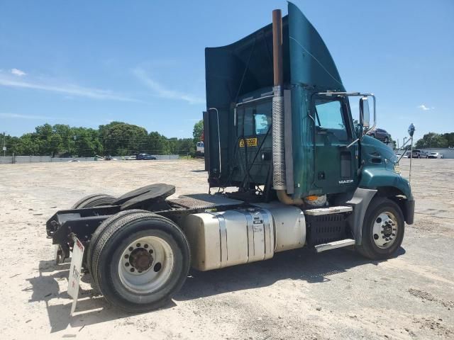 2013 Mack 600 CXU600