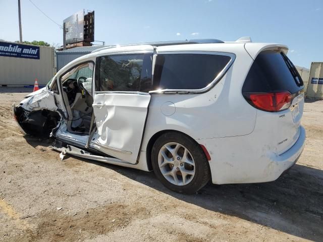 2017 Chrysler Pacifica Touring L Plus