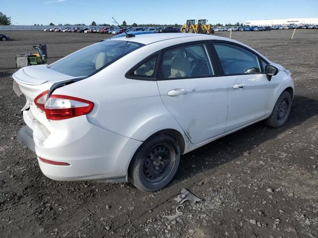 2015 Ford Fiesta SE