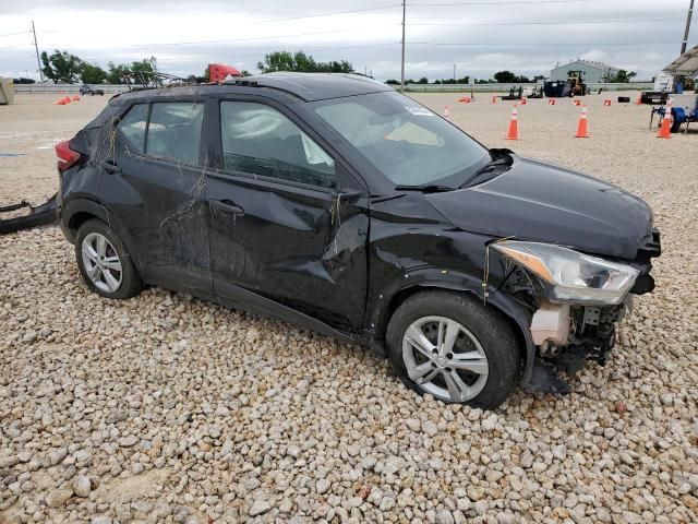 2018 Nissan Kicks S