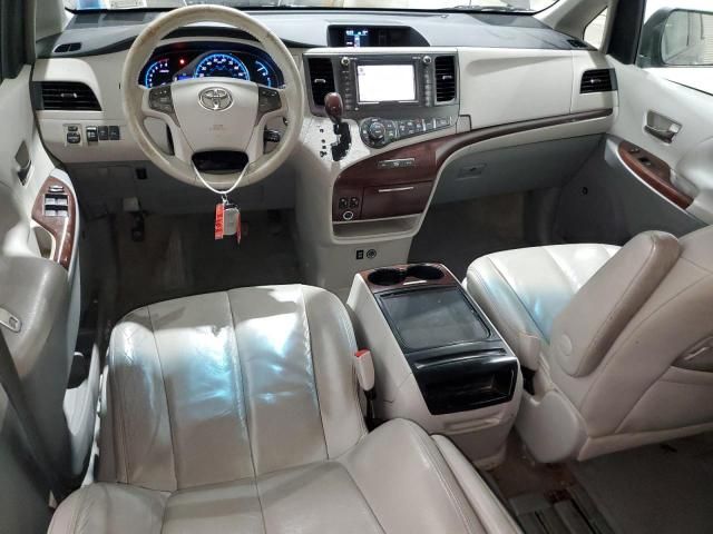 2012 Toyota Sienna XLE