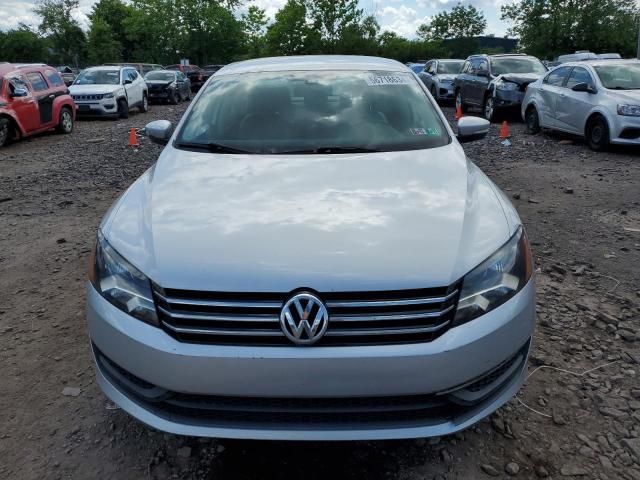 2014 Volkswagen Passat S