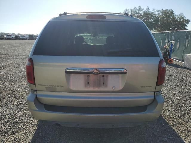 2005 Chrysler Town & Country Touring