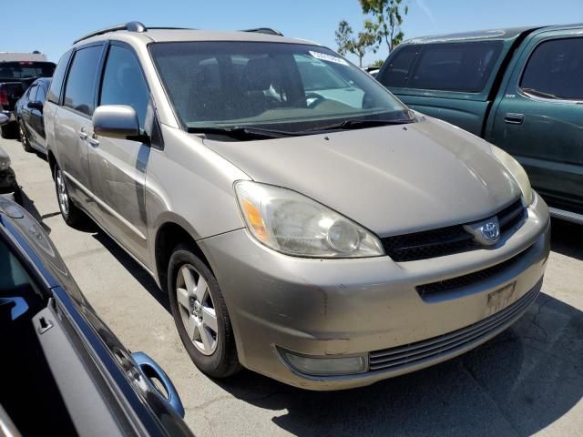 2005 Toyota Sienna XLE