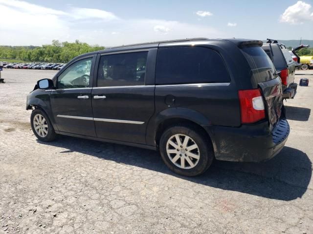 2012 Chrysler Town & Country Touring L