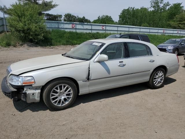 2004 Lincoln Town Car Ultimate