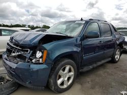 Salvage trucks for sale at Cahokia Heights, IL auction: 2007 Chevrolet Avalanche K1500