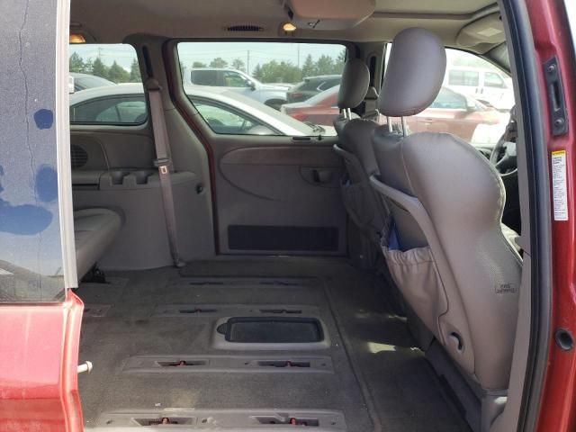 2003 Chrysler Town & Country Limited