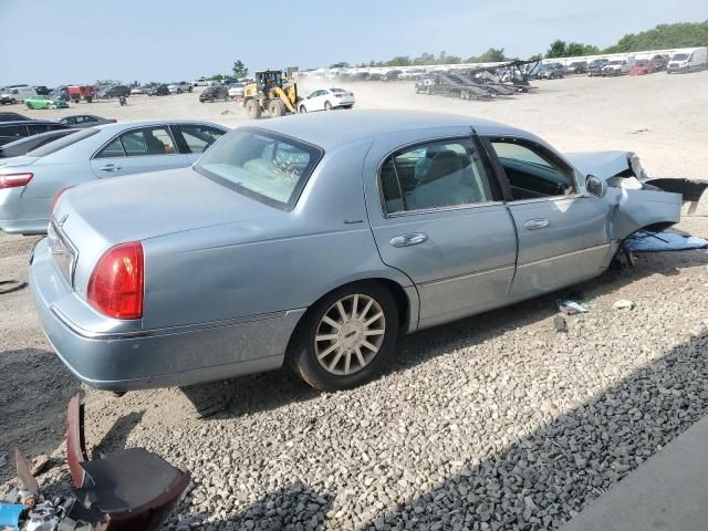 2006 Lincoln Town Car Signature