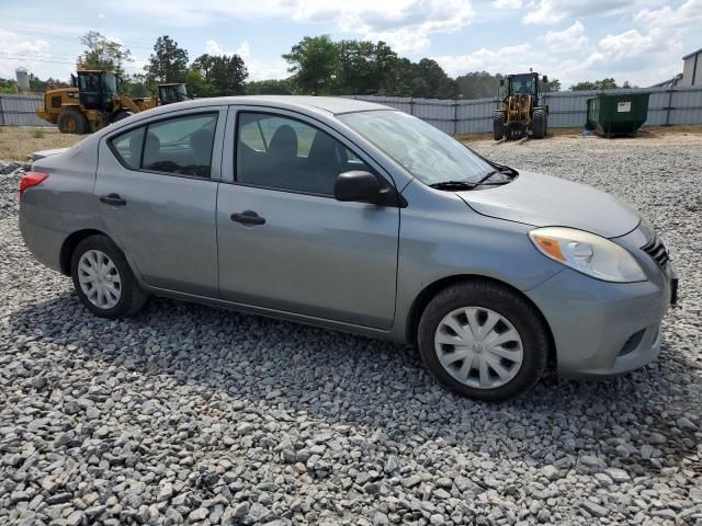 2013 Nissan Versa S