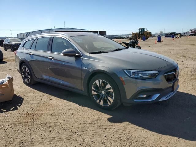 2019 Buick Regal Tourx Essence