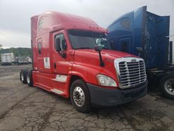 Salvage trucks for sale at Woodhaven, MI auction: 2014 Freightliner Cascadia 125