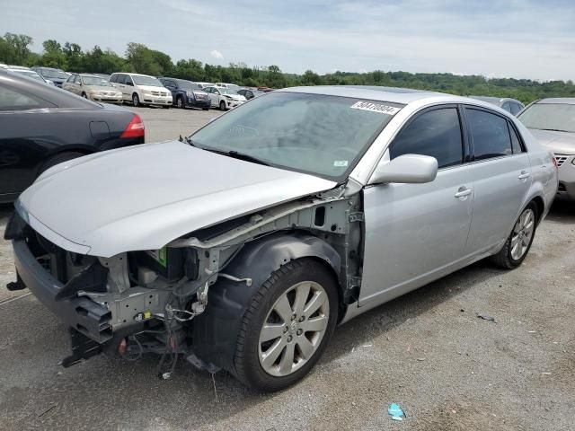 2005 Toyota Avalon XL