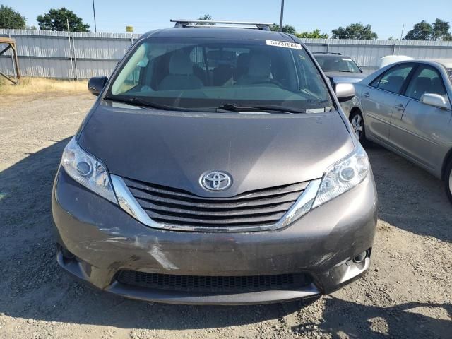 2015 Toyota Sienna LE