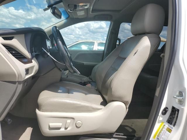 2015 Toyota Sienna XLE