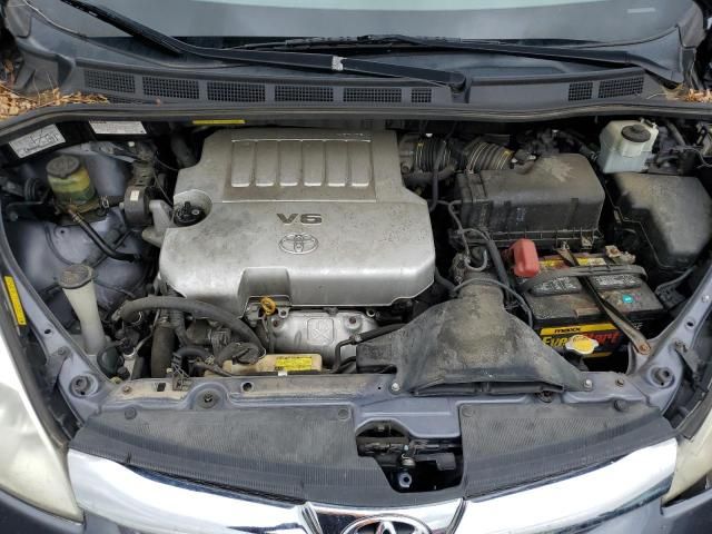 2008 Toyota Sienna XLE