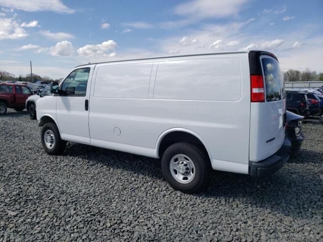 2022 Chevrolet Express G2500