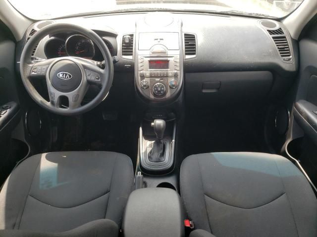 2011 KIA Soul +