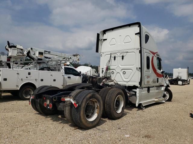 2022 Freightliner Cascadia 126