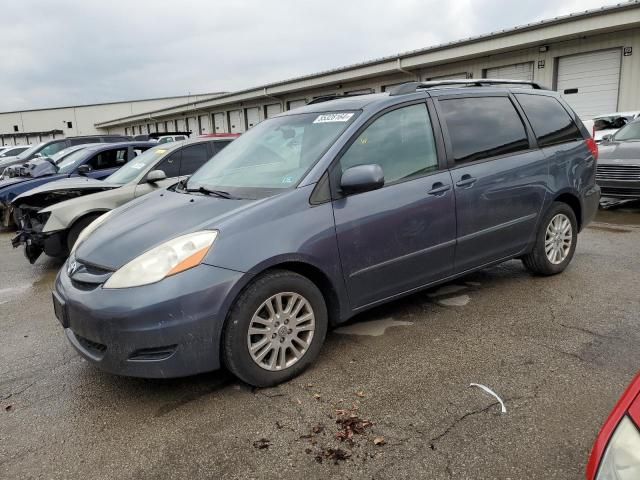 2008 Toyota Sienna XLE