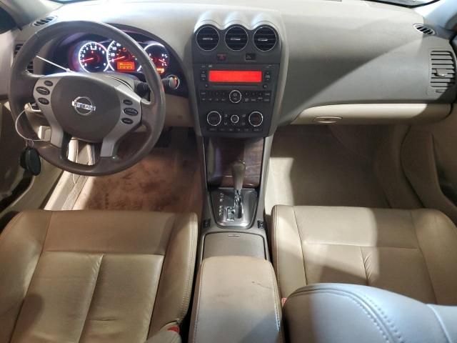 2010 Nissan Altima Base