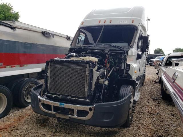 2017 Freightliner Cascadia 125