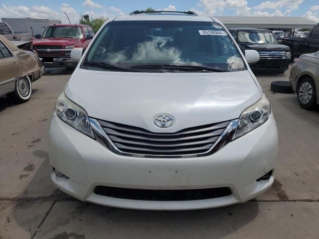 2015 Toyota Sienna XLE