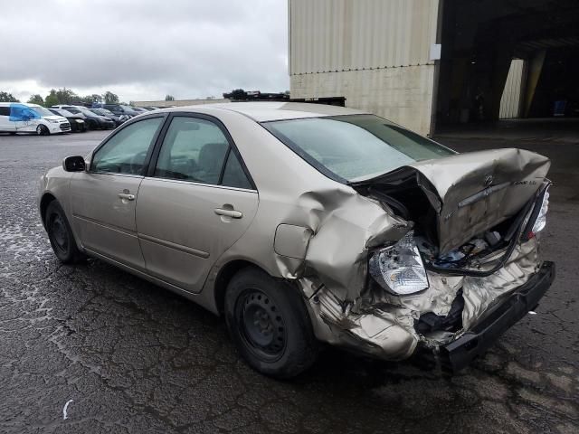 2004 Toyota Camry LE