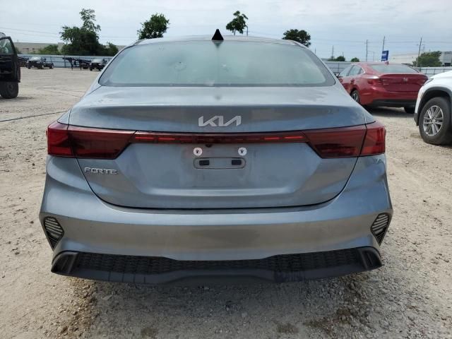 2022 KIA Forte FE