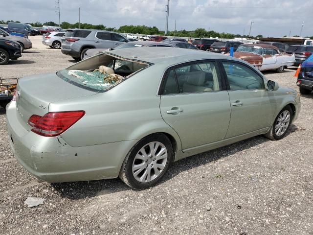 2010 Toyota Avalon XL