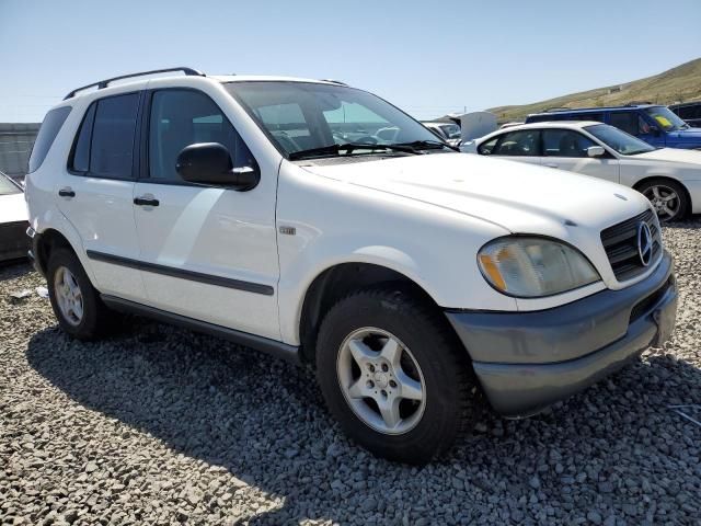 1999 Mercedes-Benz ML 320