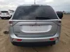 2014 Mitsubishi Outlander ES