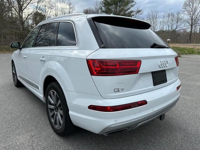 2019 Audi Q7 Premium Plus