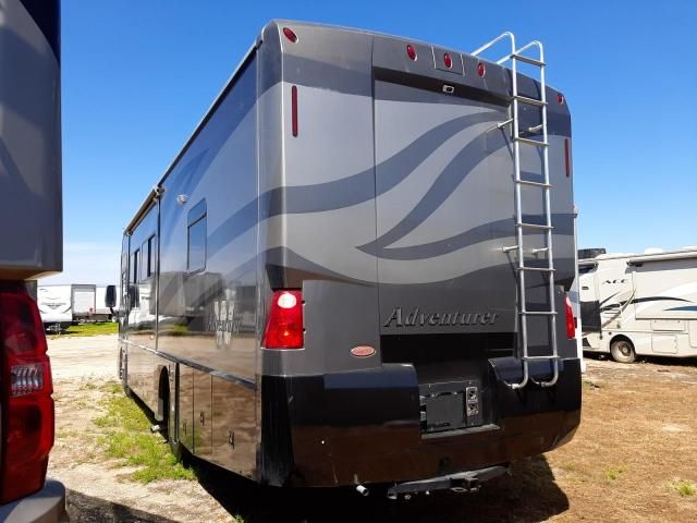 2005 Workhorse Custom Chassis Motorhome Chassis W2