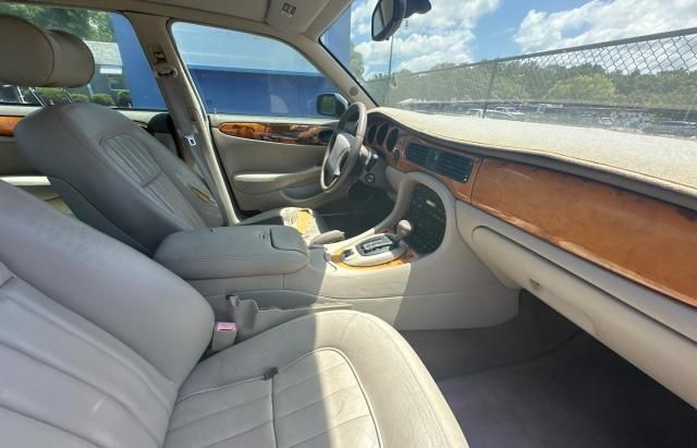 2000 Jaguar XJ8