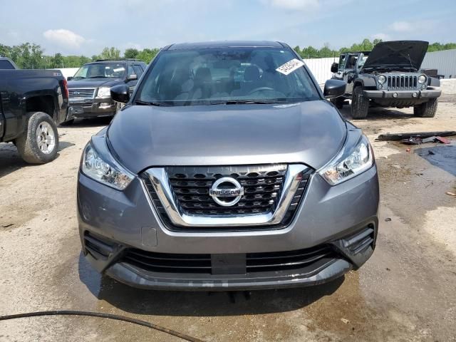 2020 Nissan Kicks S