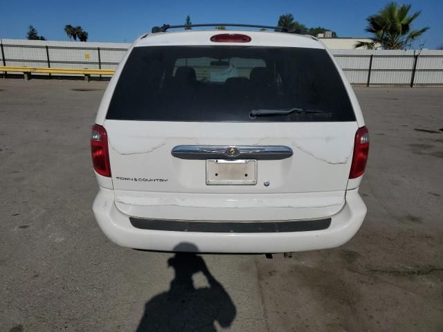 2005 Chrysler Town & Country