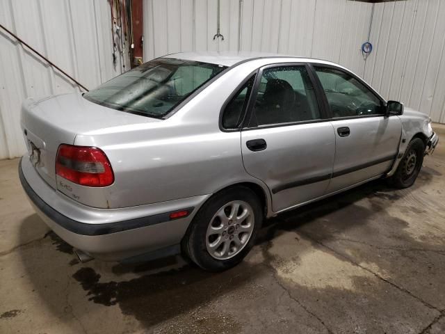 2000 Volvo S40