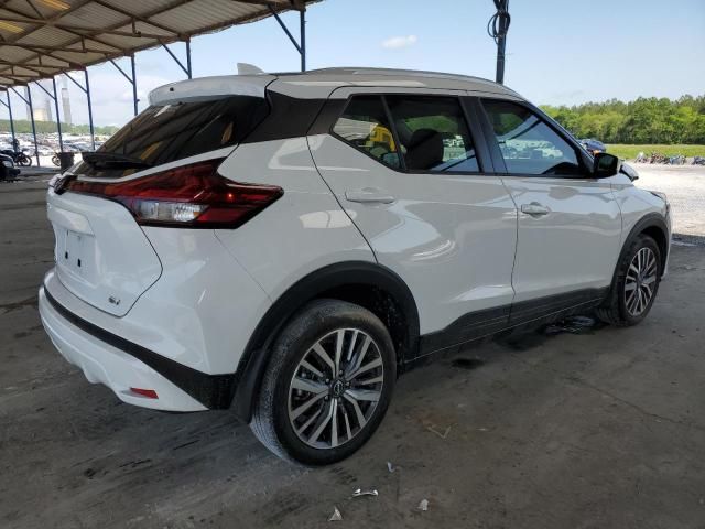 2022 Nissan Kicks SV