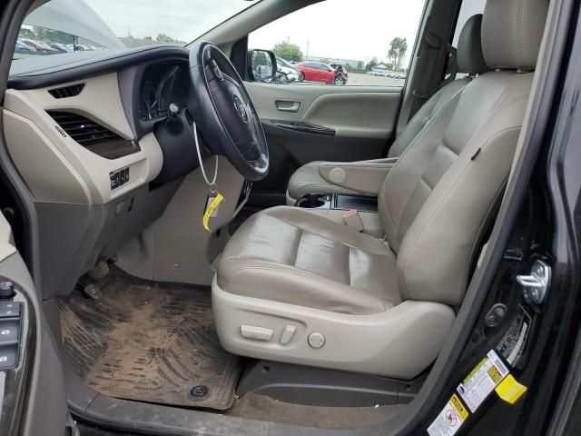 2017 Toyota Sienna XLE