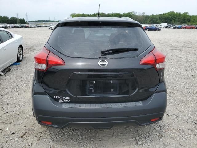 2019 Nissan Kicks S