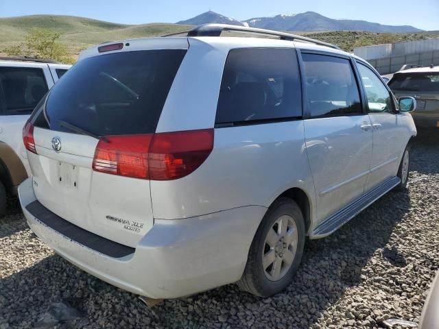 2004 Toyota Sienna XLE