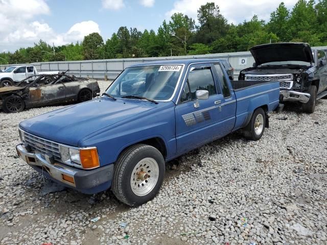 1985 Toyota Pickup Xtracab RN56 DLX