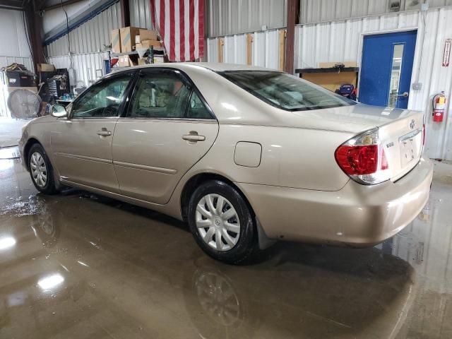 2005 Toyota Camry LE