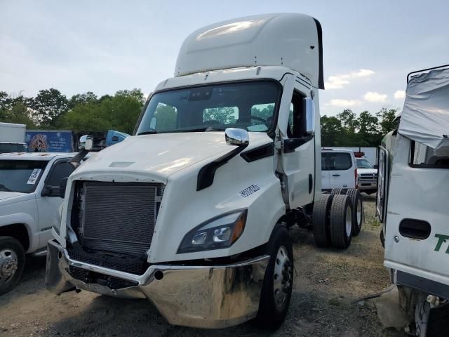 2021 Freightliner Cascadia 116