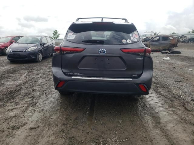 2021 Toyota Highlander Hybrid XLE