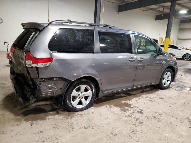 2012 Toyota Sienna LE